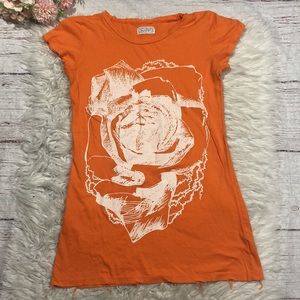 Lauren Moshi Orange Rose Graphic Distressed Raw Hem Tee